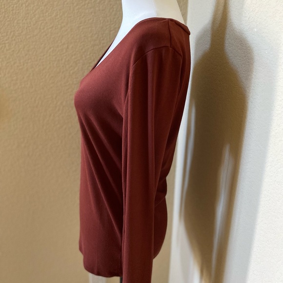 A New Day Long Sleeve V-Neck Top - Picture 3 of 5